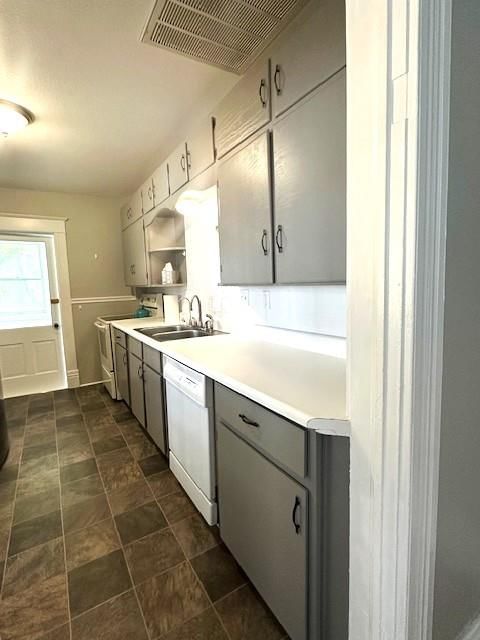 304 E Maple Street — photo 17