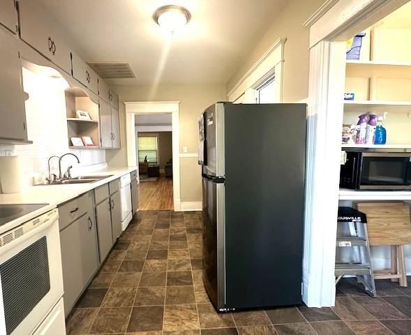 304 E Maple Street — photo 19