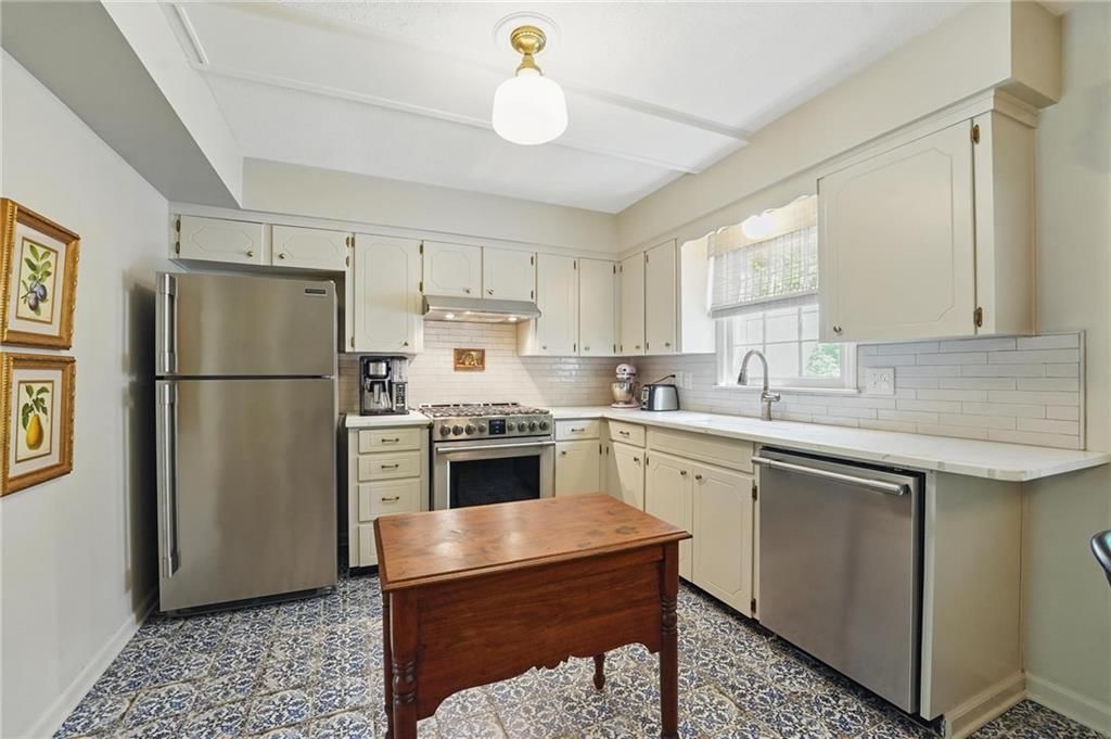 6817 N Bellefontaine Avenue — photo 19