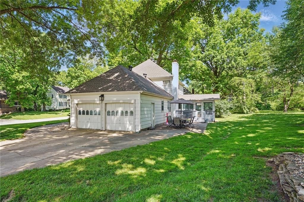 6817 N Bellefontaine Avenue — photo 44