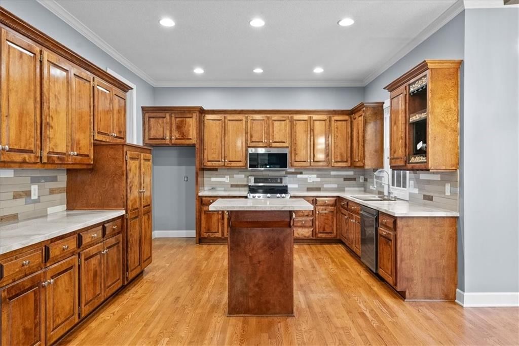 8121 W 131st Place — photo 7