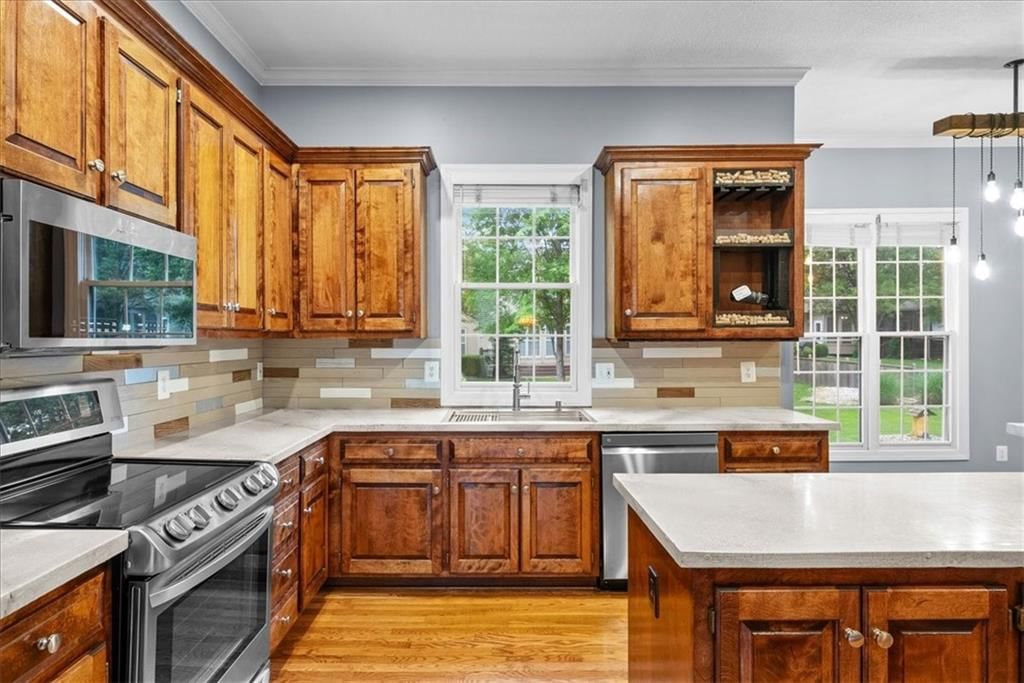 8121 W 131st Place — photo 9