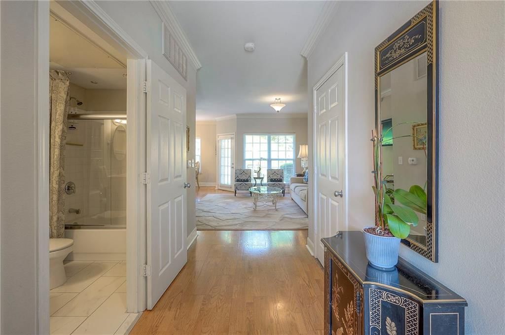 11622 Tomahawk Creek Parkway — photo 13