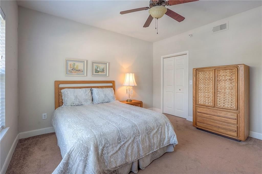11622 Tomahawk Creek Parkway — photo 16