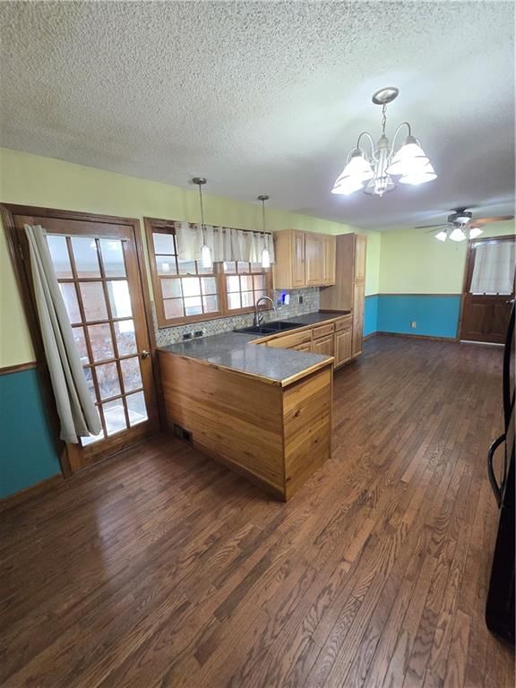 217 N Oak Street — photo 19