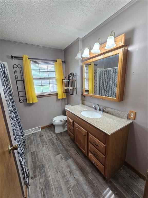 217 N Oak Street — photo 23