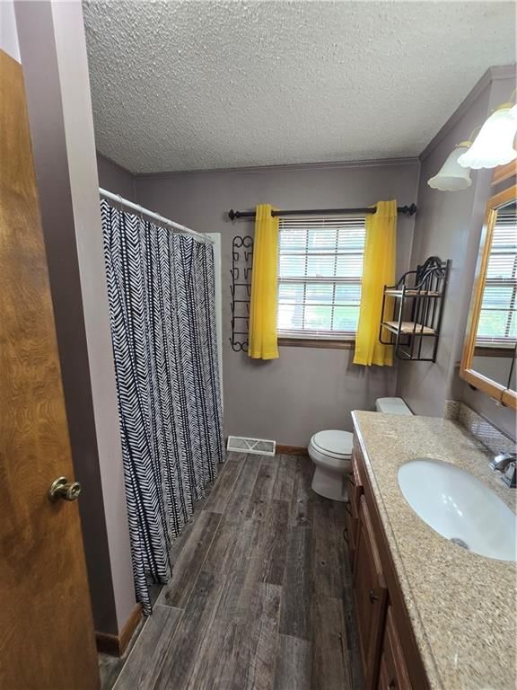 217 N Oak Street — photo 24
