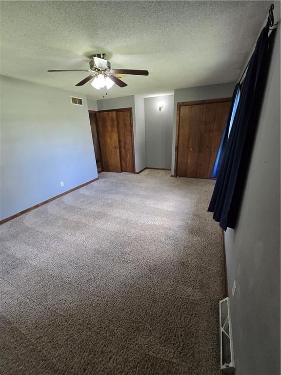 217 N Oak Street — photo 41