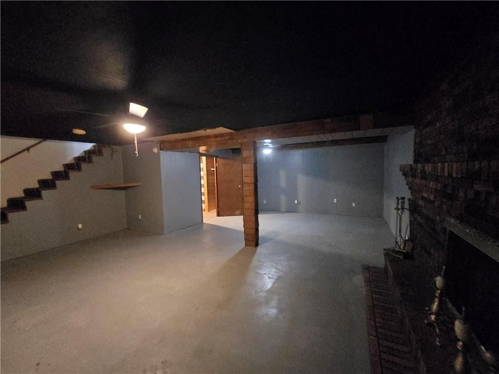 217 N Oak Street — photo 52