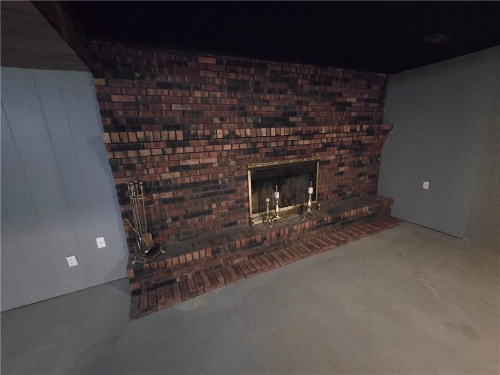 217 N Oak Street — photo 55