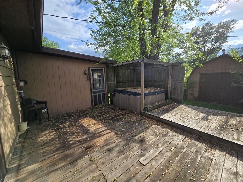 217 N Oak Street — photo 67