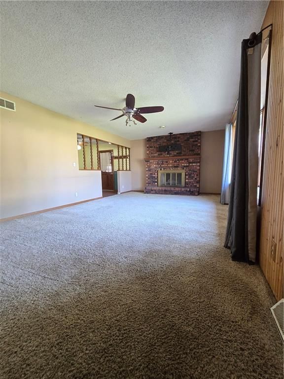 217 N Oak Street — photo 8