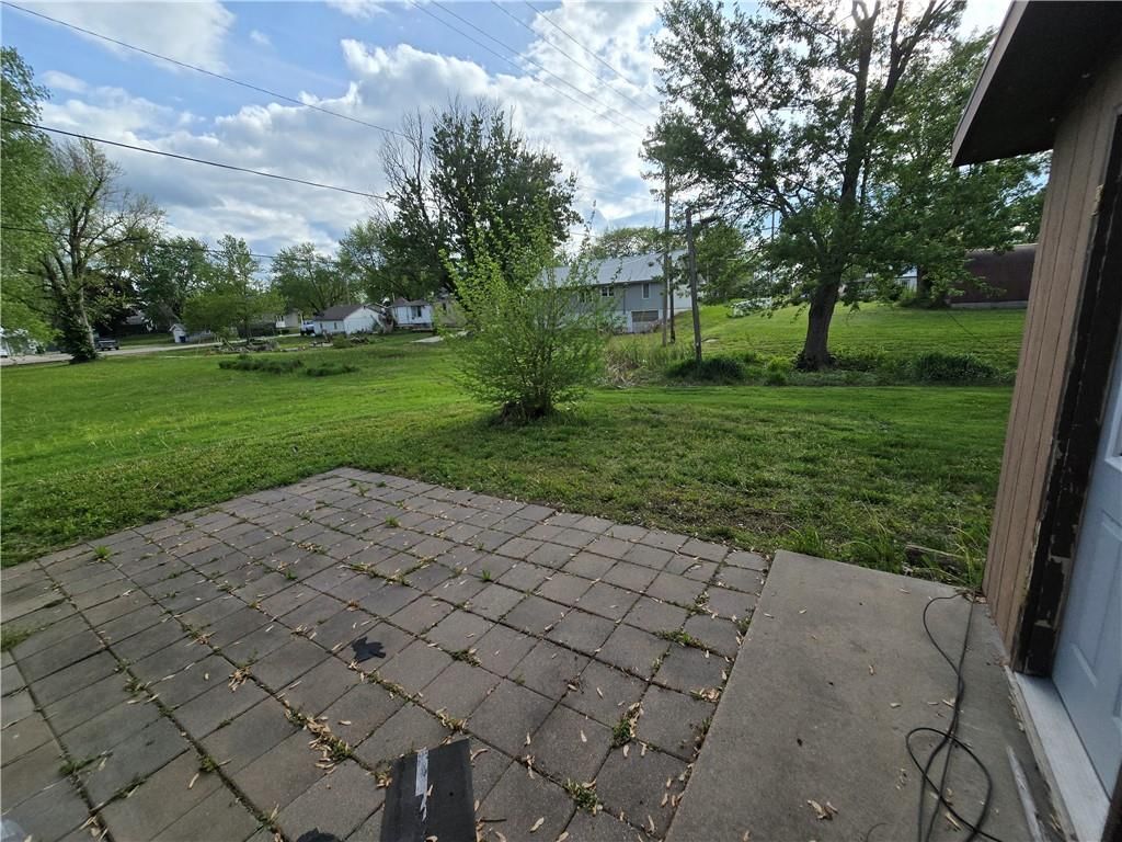 217 N Oak Street — photo 73