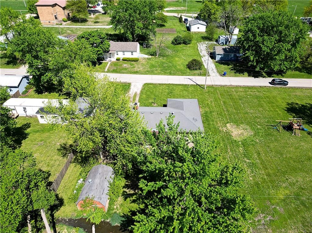 217 N Oak Street — photo 86