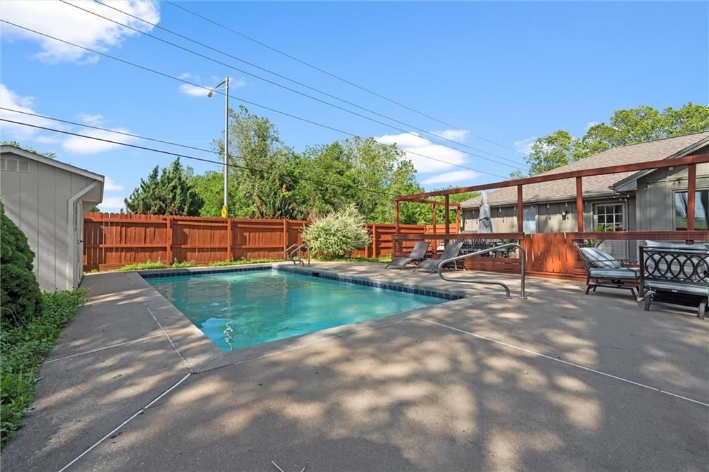 1036 NE Remington Court — photo 34