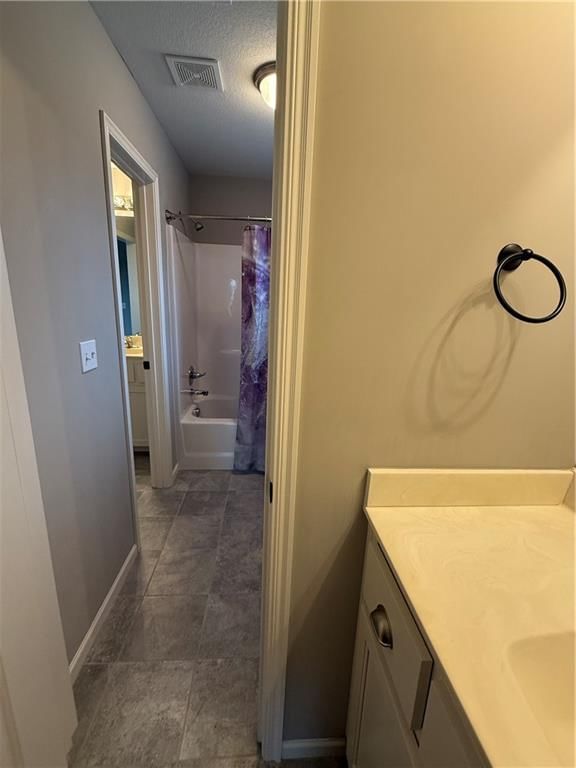 25201 W 149TH Terrace — photo 36
