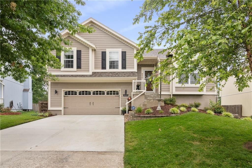 930 W Elizabeth Street, Olathe, KS