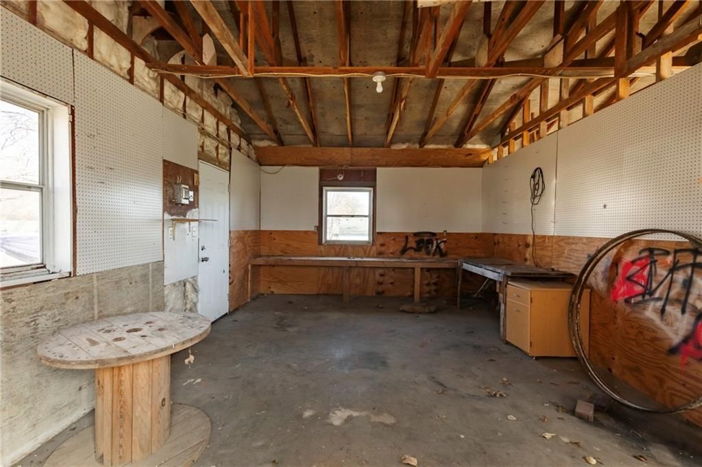 204 E Chestnut Street — photo 38