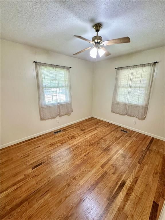 609 E Rose Lane — photo 16