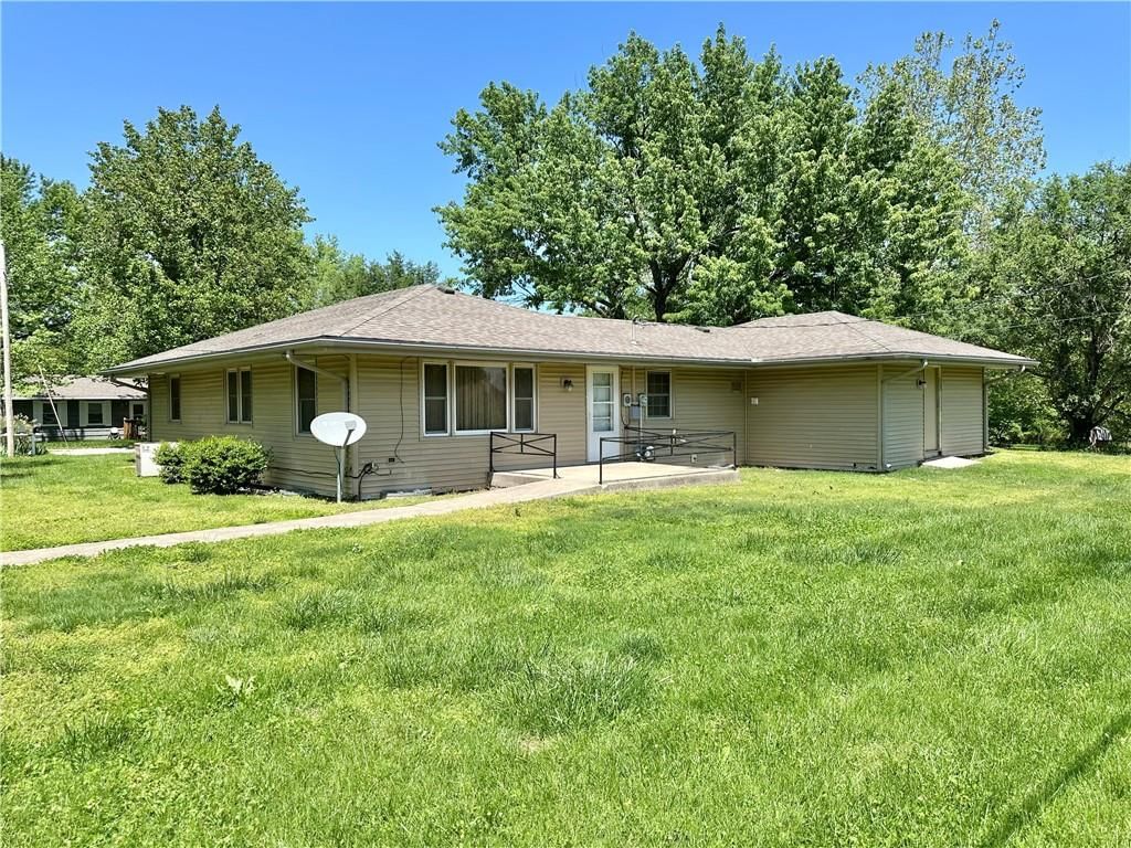 609 E Rose Lane — photo 21