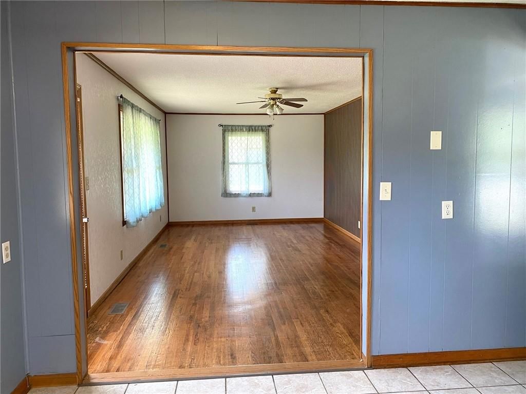 609 E Rose Lane — photo 6