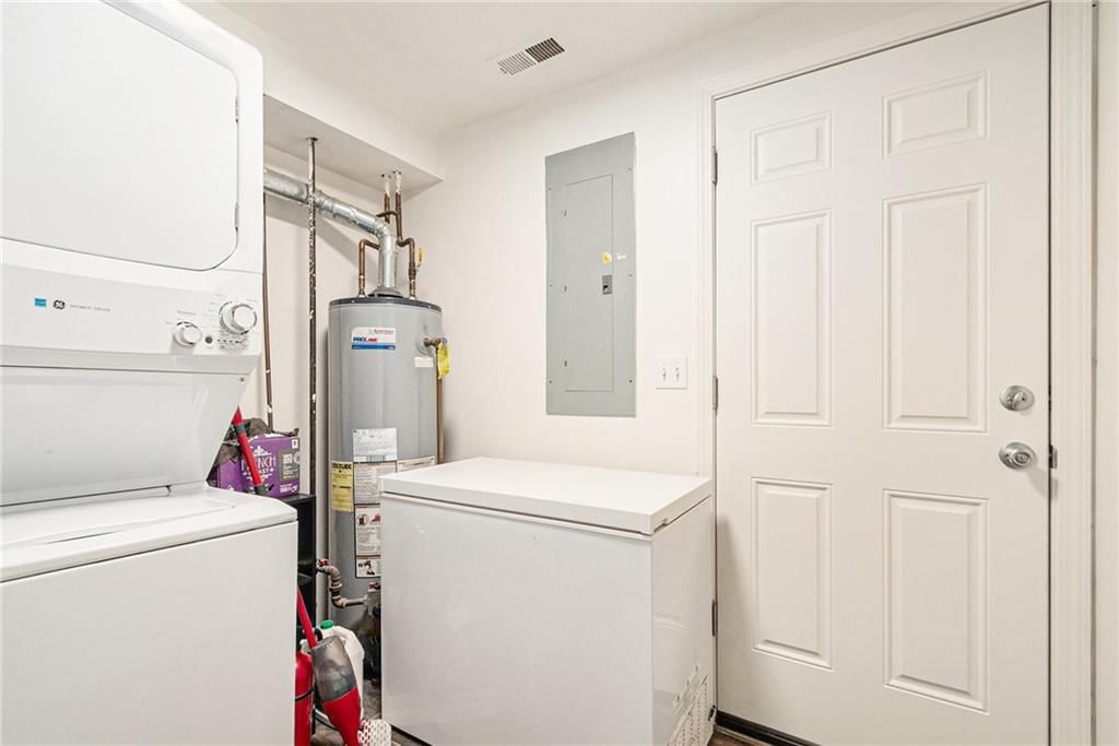 918 Birch Street — photo 14