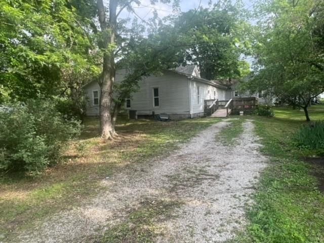 327 N Spring Street — photo 4