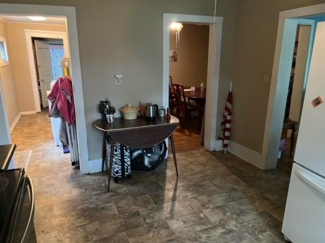 327 N Spring Street — photo 10