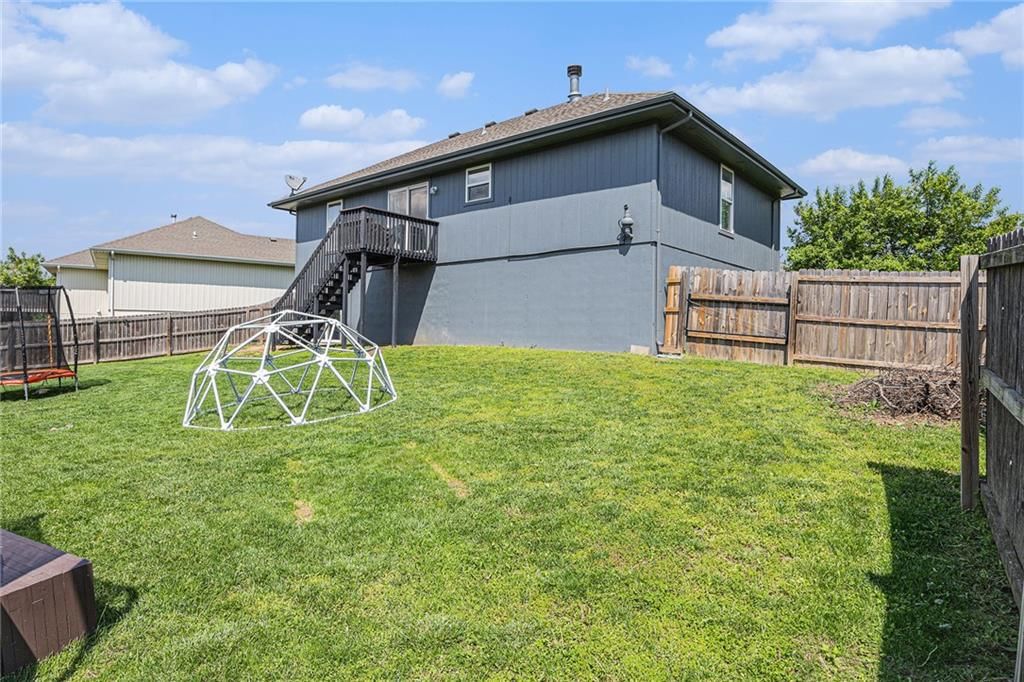 18604 Primrose Street — photo 27