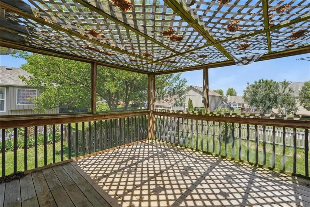 1010 Granada Drive — photo 42