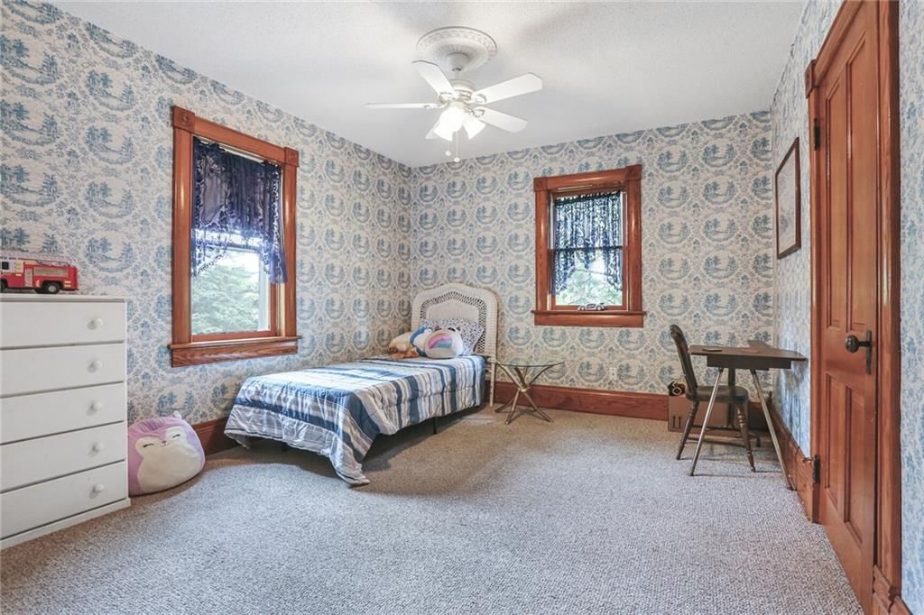 231 S Elm Street — photo 14