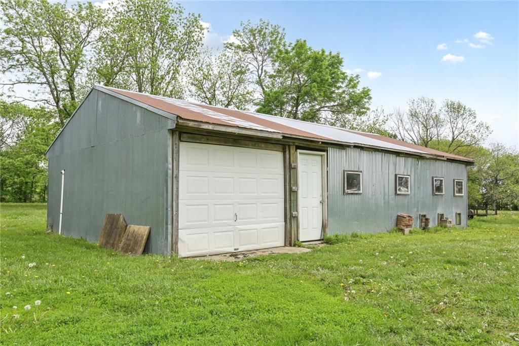 231 S Elm Street — photo 33