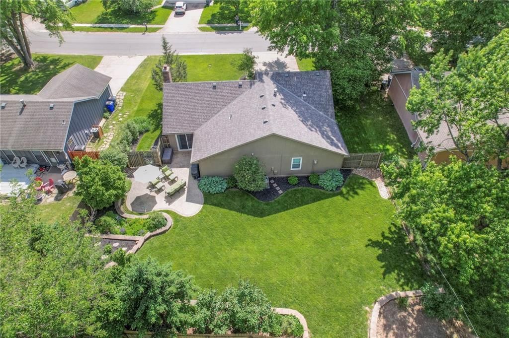 14205 S SUMMERTREE Lane — photo 33