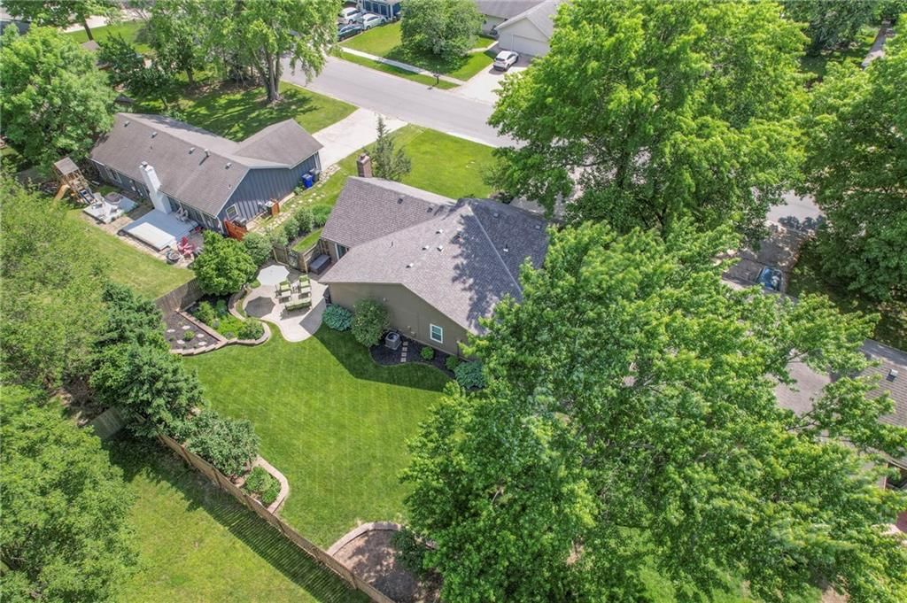14205 S SUMMERTREE Lane — photo 34