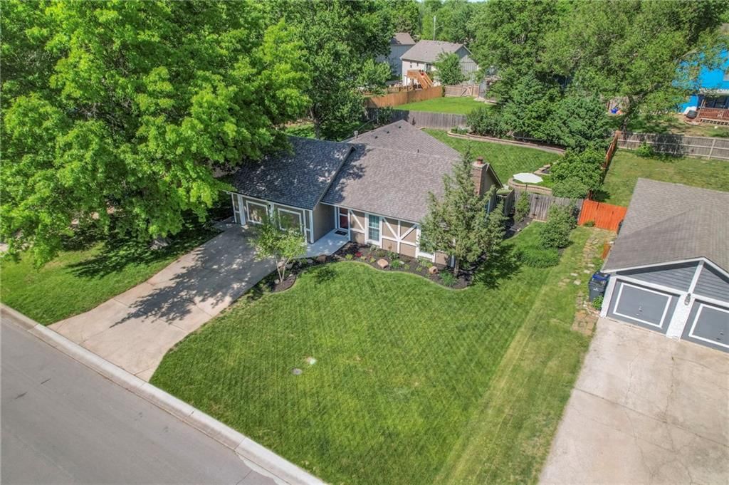 14205 S SUMMERTREE Lane — photo 38