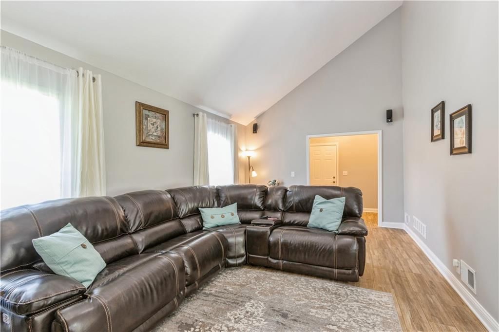 14205 S SUMMERTREE Lane — photo 5
