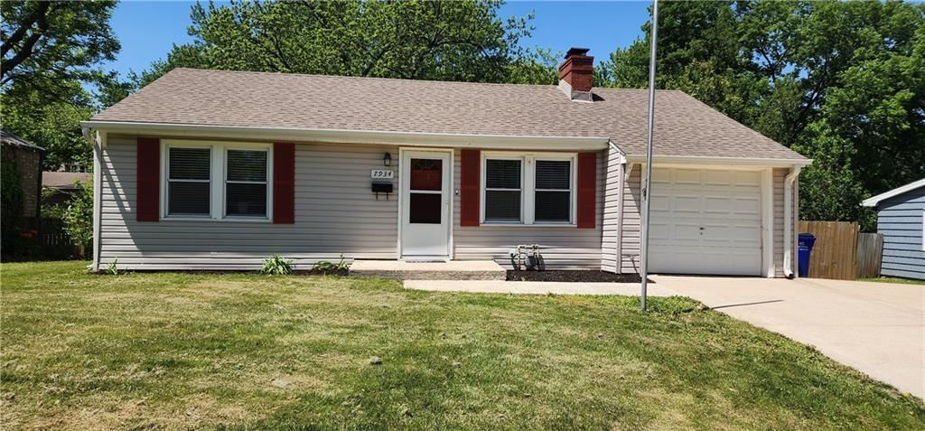 7934 Hemlock Street, Overland Park, KS