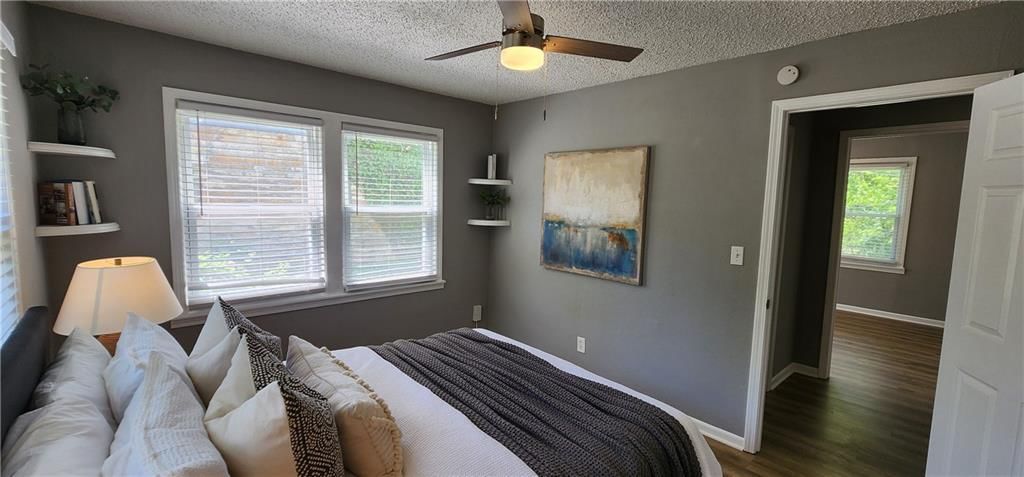 7934 Hemlock Street — photo 15