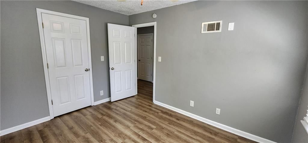 7934 Hemlock Street — photo 19