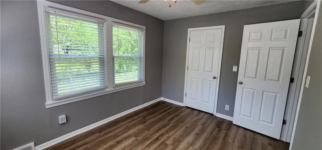 7934 Hemlock Street — photo 20