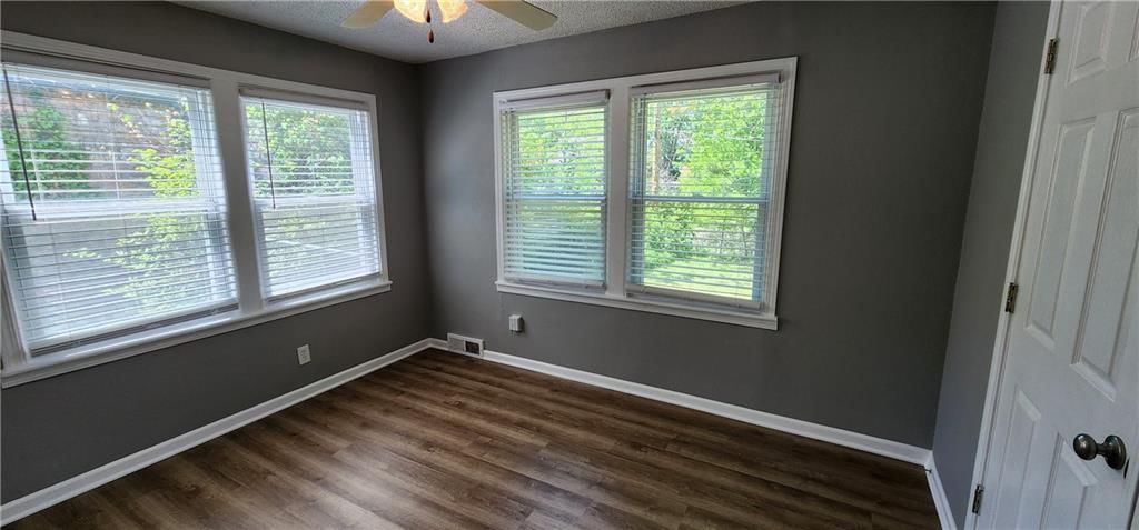 7934 Hemlock Street — photo 21