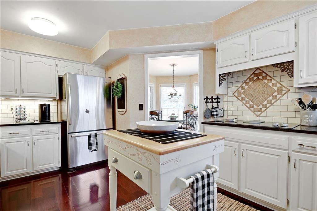 8036 W 116TH Street — photo 16