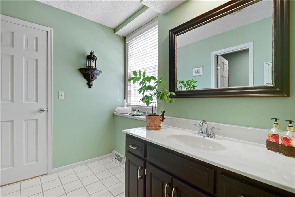 8036 W 116TH Street — photo 33