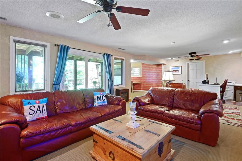 8036 W 116TH Street — photo 38