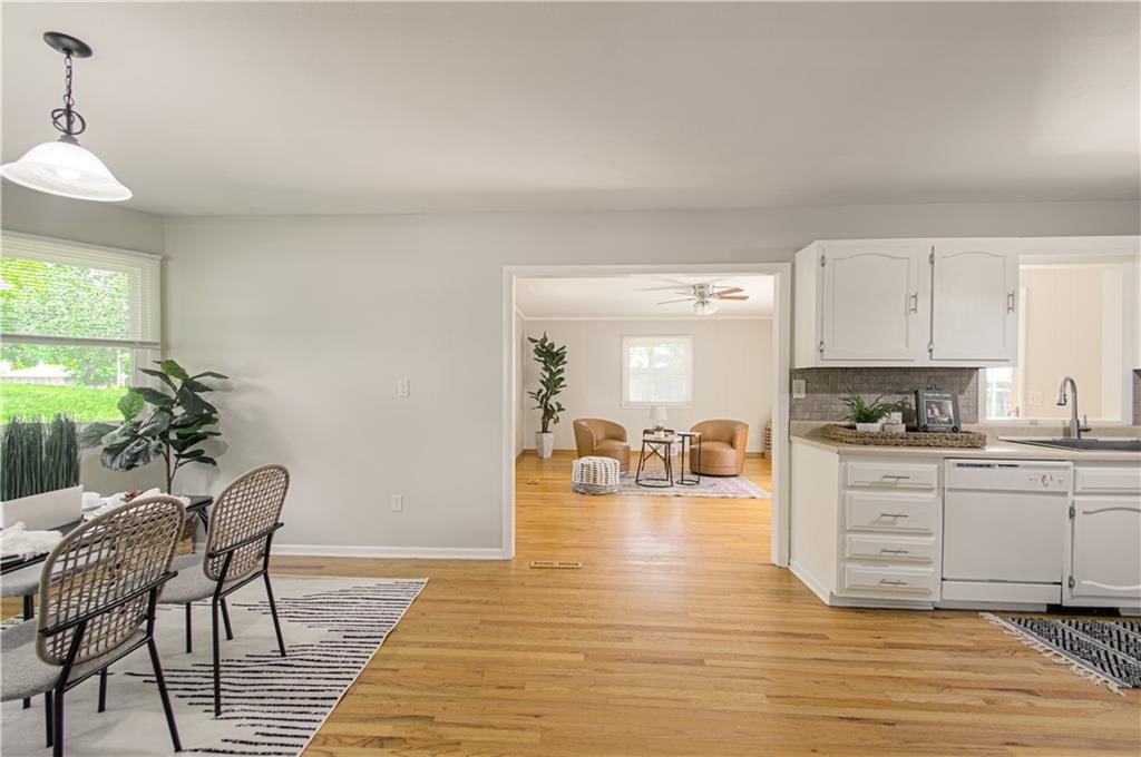 1306 NE 84th Place — photo 5