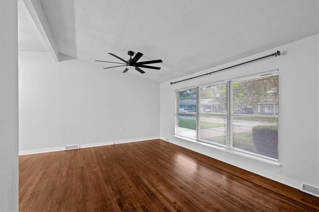 417 Whisper Lane — photo 4
