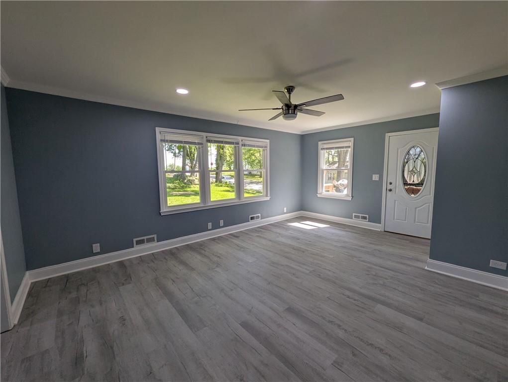 213 Walnut Avenue — photo 2