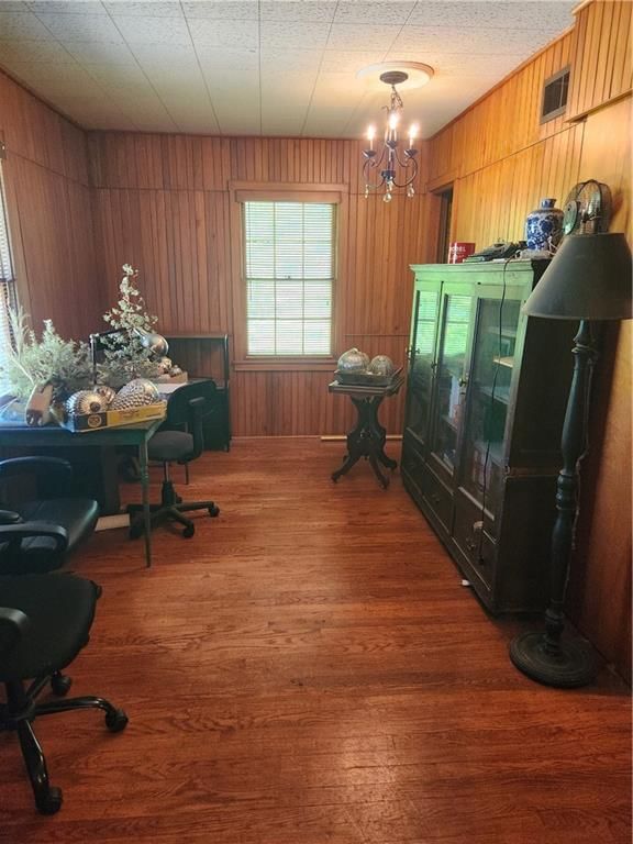 910 Taylor Street — photo 6