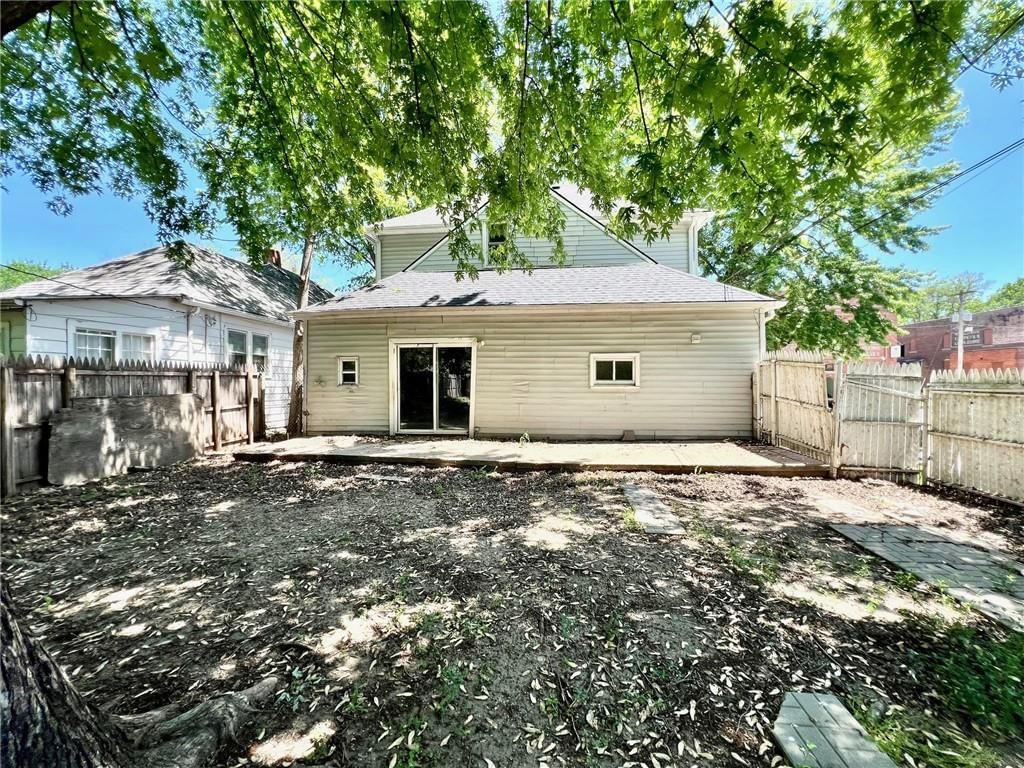 1022 S 18th Street — photo 2