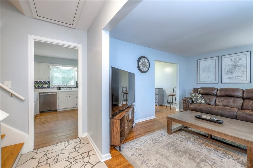 9717 Benson Street — photo 5